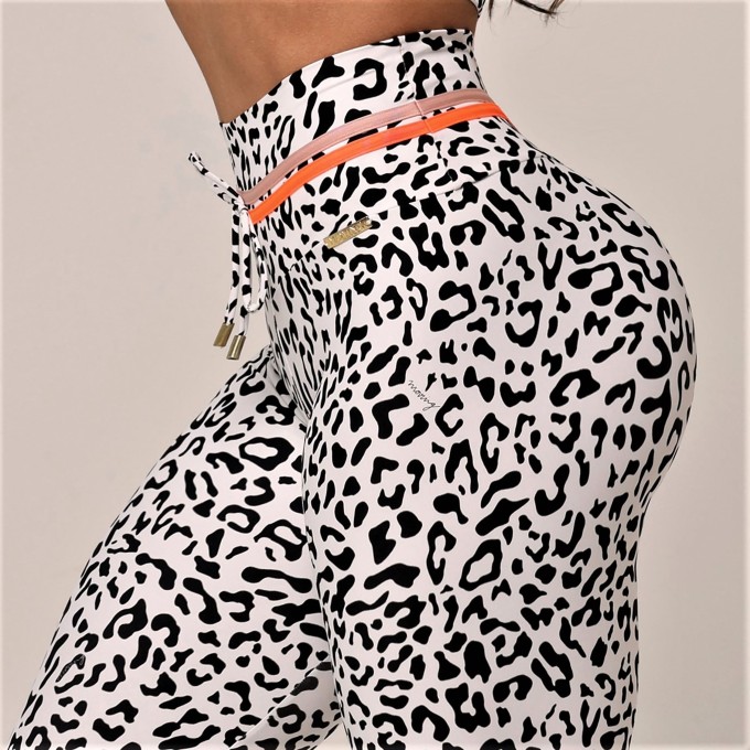Legging Empina Bumbum White Coat Exclusiva