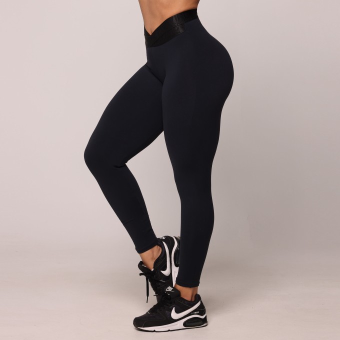 LEGGING HIT COMUM PRETA