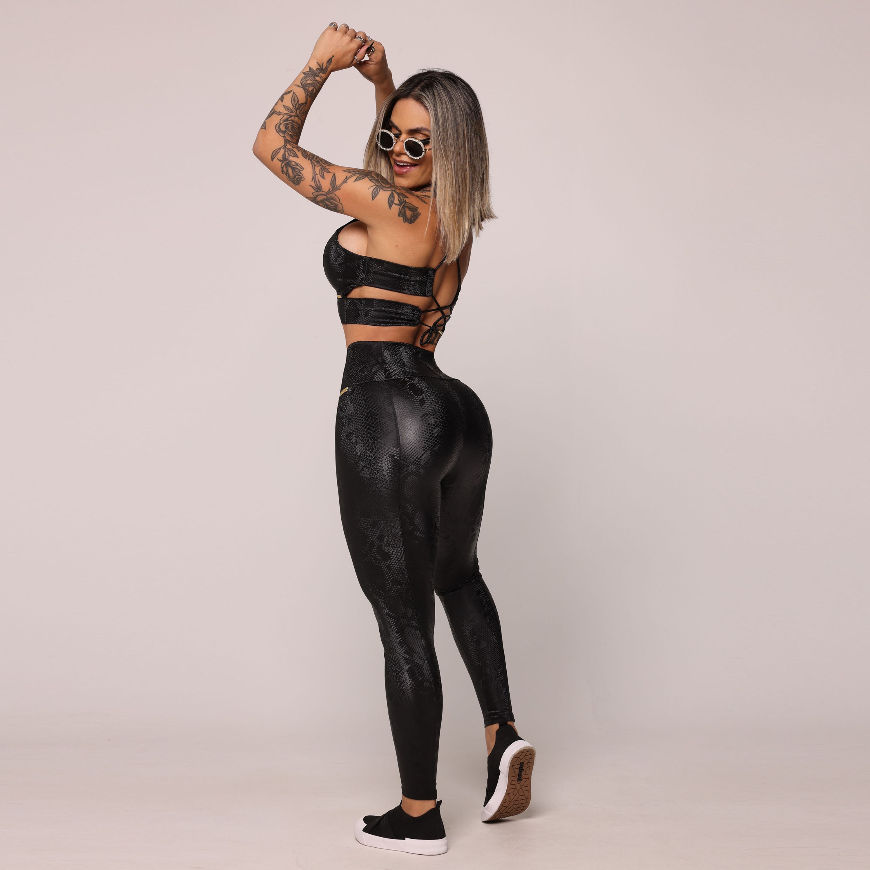 Calça montaria hot sale couro ecologico