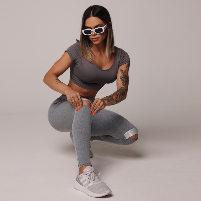 LEGGING ENJOY EMPINA BUMBUM MESCLA COM ELASTICO CINZA