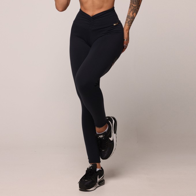 LEGGING EMPINA BUMBUM INTENSE PRETA COM ELÁSTICO PRETO ABSOLUTO