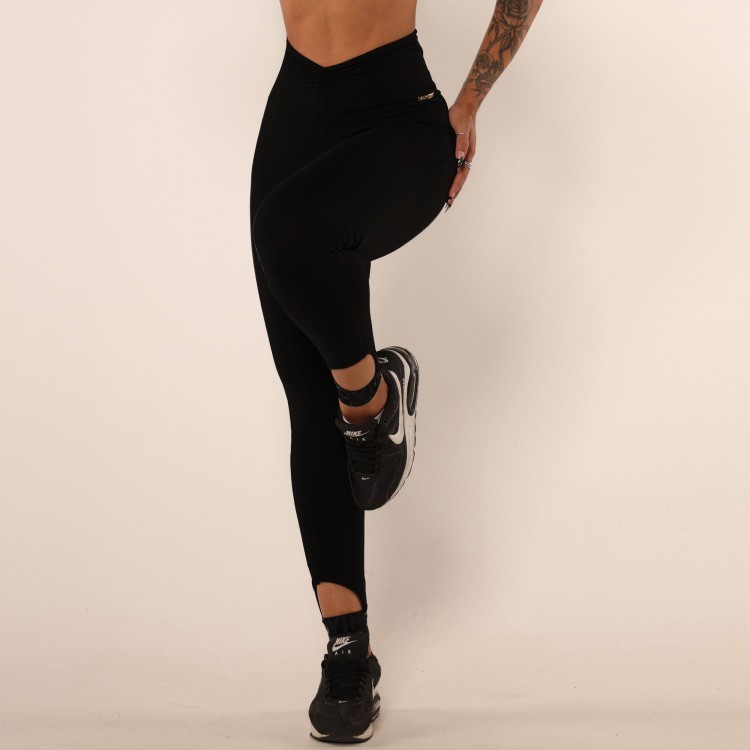 LEGGING INSIDE EMPINA BUMBUM PRETA COM ELASTICO PRETO ABSOLUTO