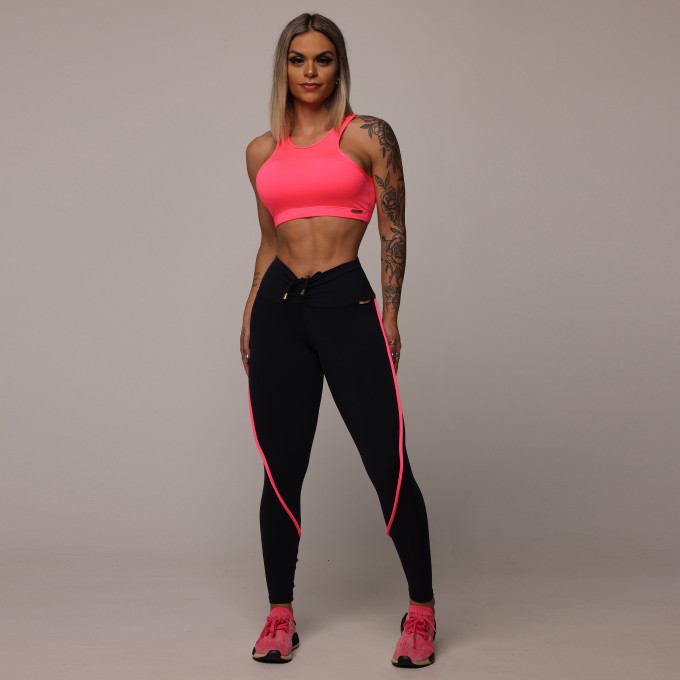 LEGGING RECORTE EMPINA BUMBUM PRETA COM ROSA NEON