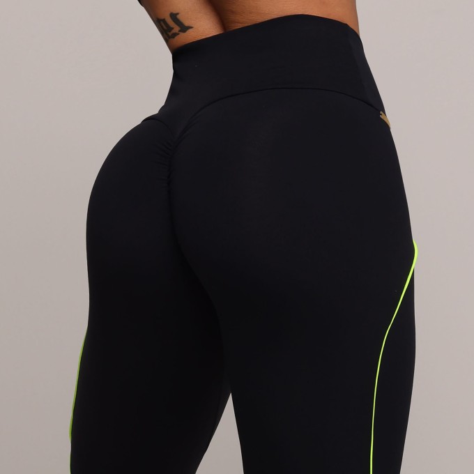 LEGGING LINEAR EMPINA BUMBUM PRETA COM CADARCO AMARELO NEON