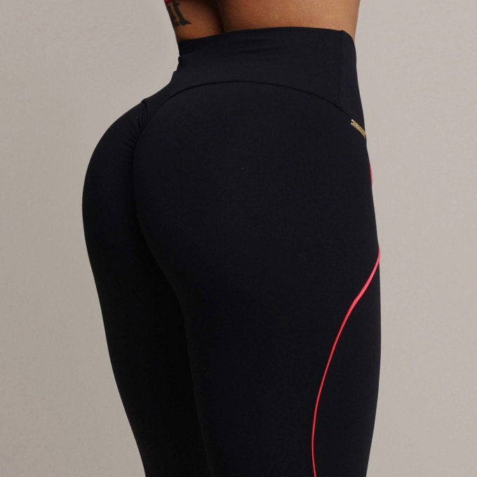 LEGGING LINEAR EMPINA BUMBUM PRETA COM CADARÇO ROSA NEON