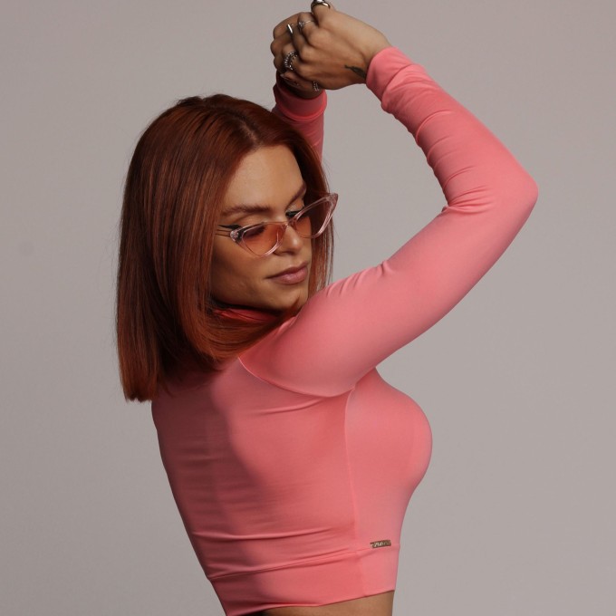 CROPPED CARMEL MANGA LONGA GOIABA