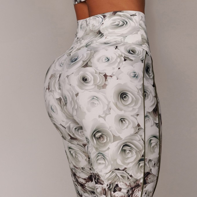 LEGGING SENSATION COMUM WHITE ROSES