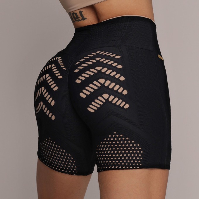 SHORT EMPINA BUMBUM JACQUARD DOTS PRETO