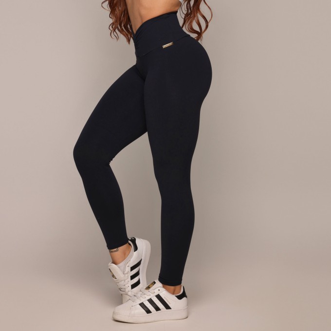 LEGGING TREND EMPINA BUMBUM PRETA COM BRANCO
