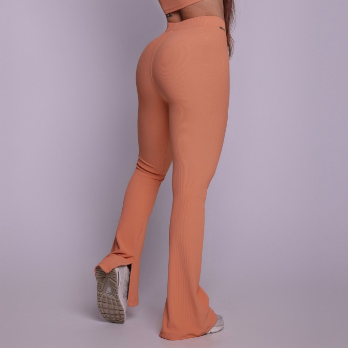 CALÇA FLARE JACQUARD CANELADO PAPAIA