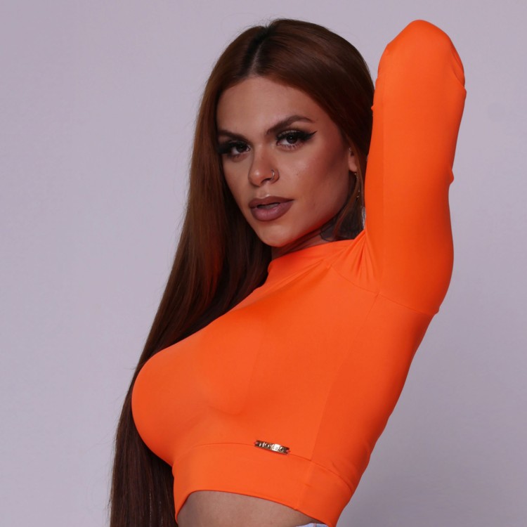 CROPPED CARMEL MANGA LONGA LARANJA NEON