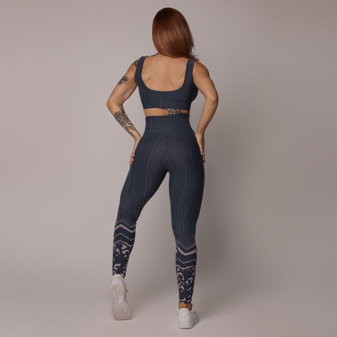 TOP FAIXA JACQUARD ANIMAL COM BRANCO