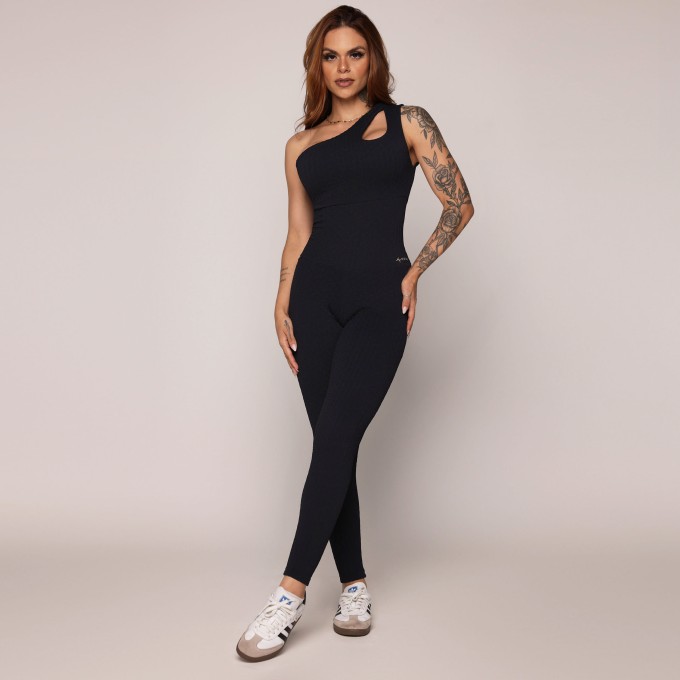 MACACÃO GOTA EMPINA BUMBUM JACQUARD SAVOIR PRETO