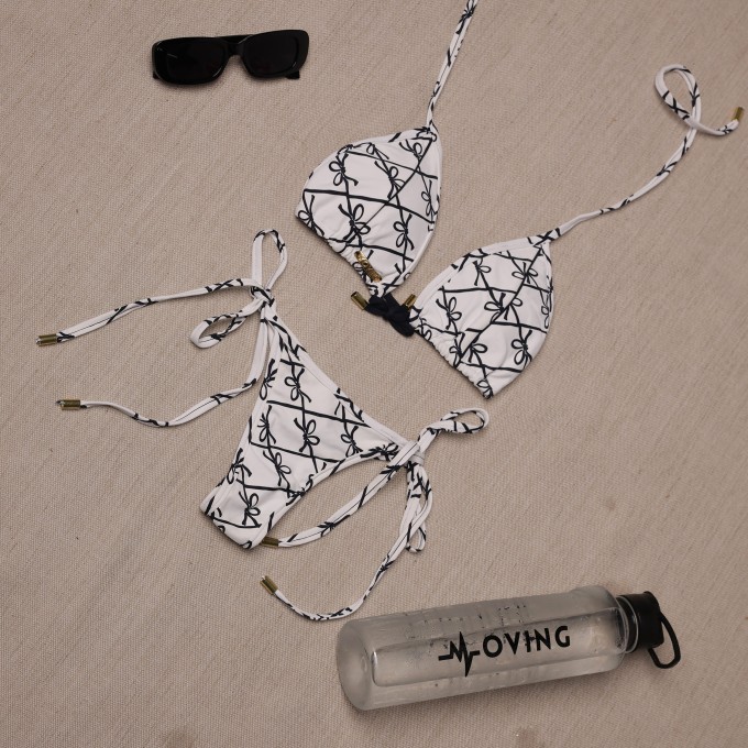 BIQUÍNI CORTININHA LAÇOS