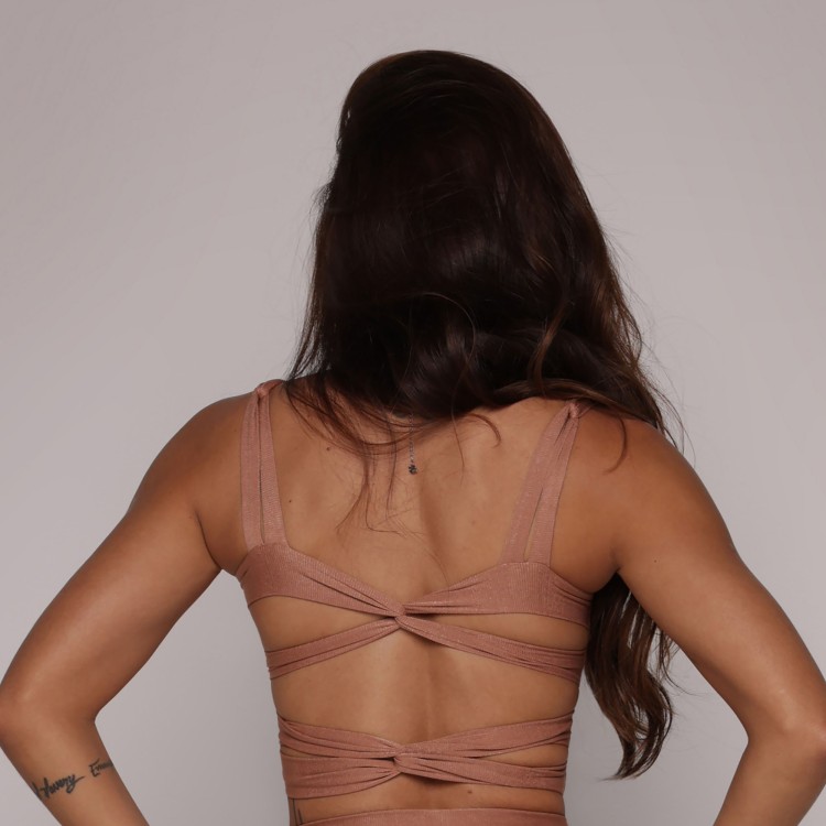 TOP CRETA GLOSSY CANELA