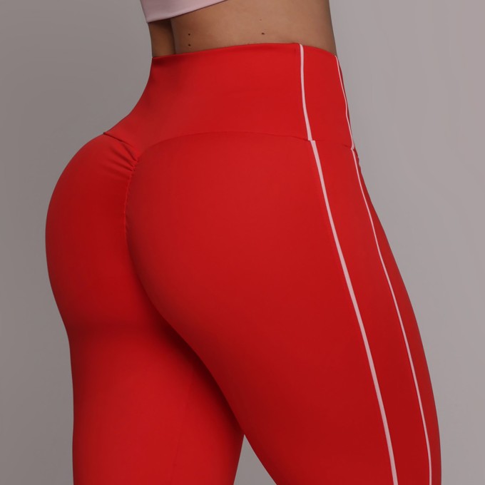 LEGGING EMOTION EMPINA BUMBUM VERMELHO CARMIM