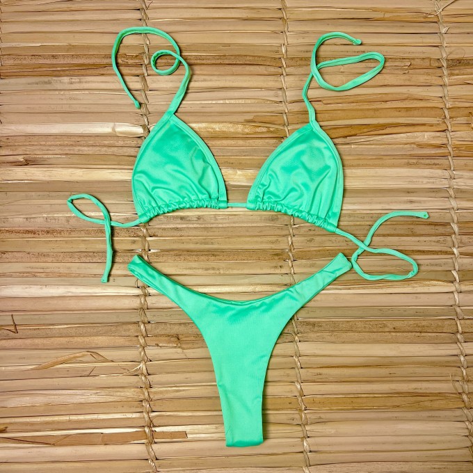 BIQUÍNI CORTININHA CALCINHA ASA DELTA VERDE