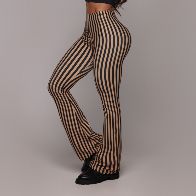 CALÇA FLARE SUNFIELD EXCLUSIVA