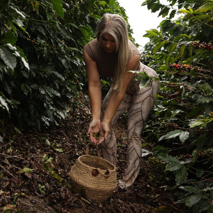CALÇA FLARE COFFEA EXCLUSIVA