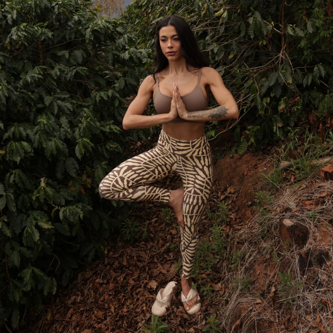 LEGGING RECORTE ARÁBICA EXCLUSIVA